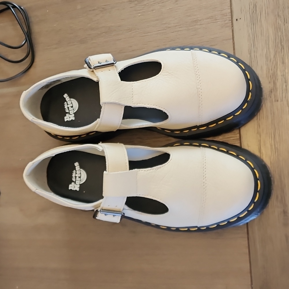 DR. MARTENS for ladies